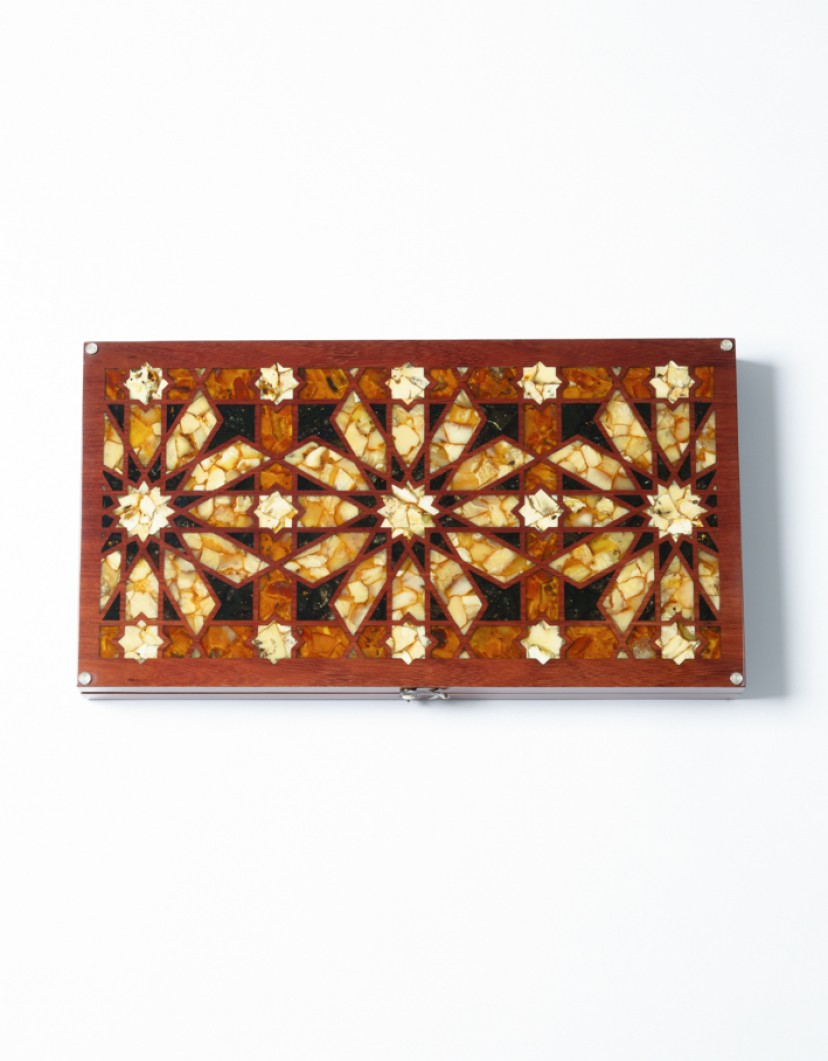 P-By-Privilege-Backgammon-Sets-Amber-And-Wood-image P By Privilege Backgammon Sets Amber And Wood image