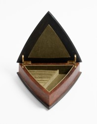 P By Privilege Jewellry Box Wood and Amber 42 Million Years  thumbnail 1