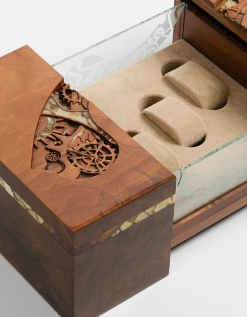 P By Privilege Watch Box Walnut Root And Amber 42 Million Years (3 Slots) image