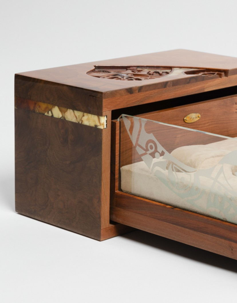 P By Privilege Watch Box Walnut Root And Amber 42 Million Years (3 Slots) image