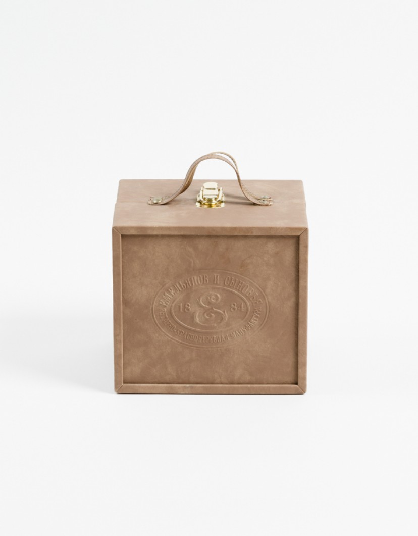 P-By-Privilege-Art-Object-Tineo-Wood-And-Amber-42-Million-Years-image P By Privilege Art Object Tineo Wood And Amber 42 Million Years  image