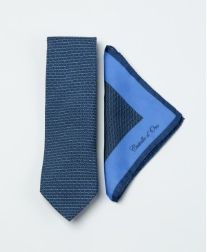 Tie And Pocket Squares Set