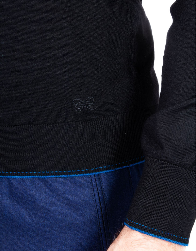 Castello d'Oro Black Round Neck Jumper  image