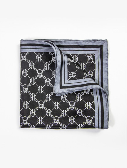 Patrick Hellmann CollectionBlack Pocket Square 100% Silkimage674