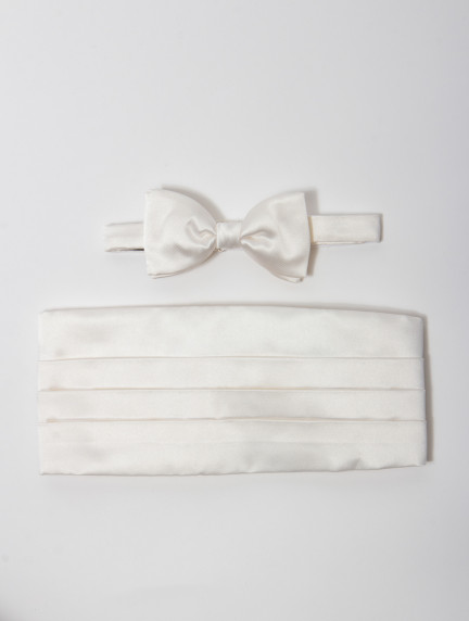 Patrick-Hellmann-Collection-Tiebow-Cummerbund-Set-image-928 Patrick Hellmann CollectionTiebow & Cummerbund Setimage928